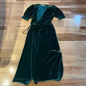 Lightly Worn Emerald Green Velvet Reformation Dress